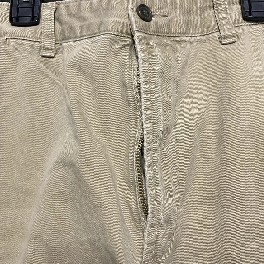 Shorts - Picture 2 of 4